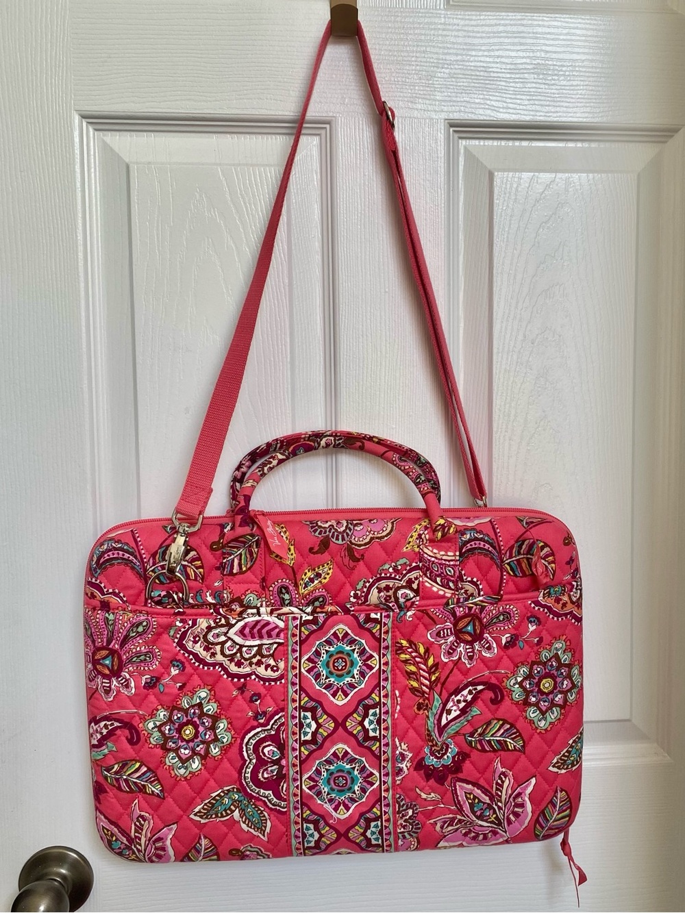 Vera Bradley Hot Pink Quilted Floral Paisley Laptop/ portfolio Case